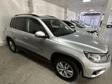 Volkswagen Tiguan 2015 года за 7 400 000 тг. в Караганда – фото 2