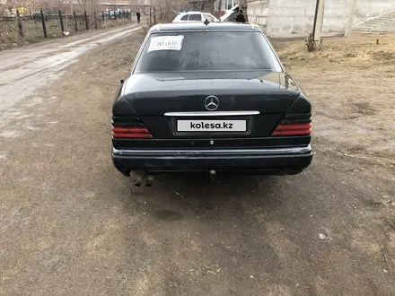 Mercedes-Benz E 200 1995 года за 1 500 000 тг. в Караганда – фото 5