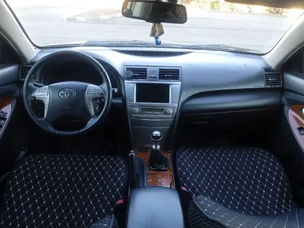Toyota Camry 2010 года за 5 100 000 тг. в Уральск – фото 10