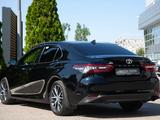 Toyota Camry 2023 годаүшін18 990 000 тг. в Алматы – фото 3