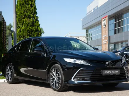 Toyota Camry 2023 года за 18 990 000 тг. в Алматы – фото 9