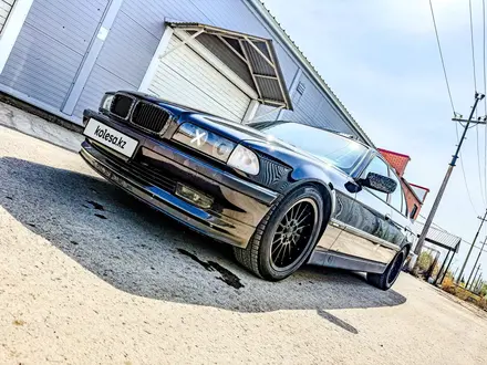 BMW 730 1995 года за 5 700 000 тг. в Актобе