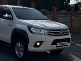 Toyota Hilux 2018 года за 13 800 000 тг. в Алматы – фото 3