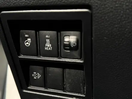 Toyota Hilux 2018 года за 13 800 000 тг. в Алматы – фото 17