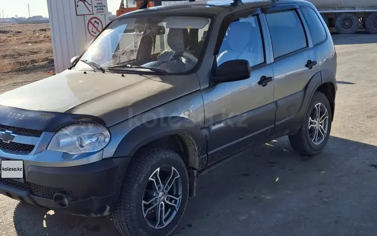 Chevrolet Niva 2015 годаfor3 000 000 тг. в Атырау