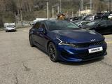 Kia K5 2022 года за 12 500 000 тг. в Алматы