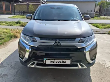 Mitsubishi Outlander 2019 года за 10 259 000 тг. в Шымкент – фото 7