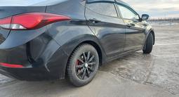 Hyundai Elantra 2014 года за 6 000 000 тг. в Уральск – фото 3