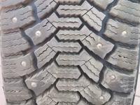 Шины шипованные 215/65R16Cүшін125 000 тг. в Актобе