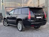 Cadillac Escalade 2019 года за 31 890 000 тг. в Алматы – фото 4