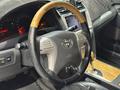 Toyota Camry 2006 года за 5 700 000 тг. в Актобе – фото 20