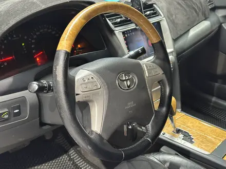 Toyota Camry 2006 года за 5 700 000 тг. в Актобе – фото 20