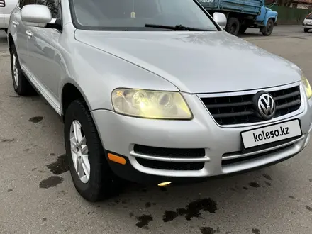 Volkswagen Touareg 2006 года за 6 400 000 тг. в Усть-Каменогорск – фото 3