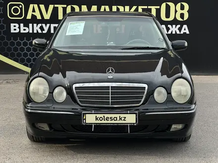 Mercedes-Benz E 320 2000 года за 4 650 000 тг. в Тараз – фото 2