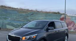 Kia Carnival 2017 года за 9 900 000 тг. в Алматы – фото 4