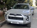 Toyota 4Runner 2015 годаүшін17 500 000 тг. в Усть-Каменогорск – фото 3