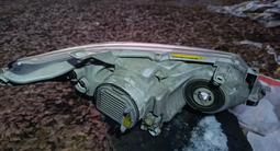 Левая Фара на Toyota Camry 50 XLE Американец (ОРИГИНАЛ-КСЕНОН) за 349 990 тг. в Алматы – фото 2