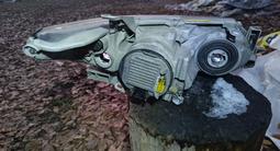 Левая Фара на Toyota Camry 50 XLE Американец (ОРИГИНАЛ-КСЕНОН) за 349 990 тг. в Алматы – фото 3