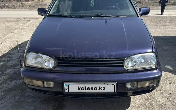 Volkswagen Golf 1997 года за 1 950 000 тг. в Караганда