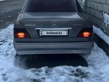 Mercedes-Benz E 230 1990 года за 1 400 000 тг. в Шымкент – фото 4