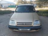 Chevrolet Niva 2005 годаfor1 550 000 тг. в Актобе – фото 3