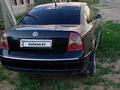 Volkswagen Passat 2001 года за 1 800 000 тг. в Уральск – фото 2