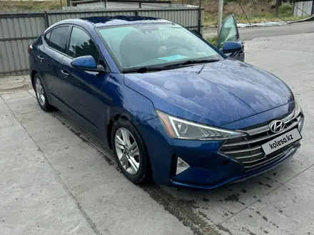 Hyundai Elantra 2020 года за 5 400 000 тг. в Актау – фото 2