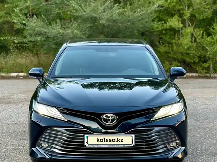 Toyota Camry 2019 года за 13 900 000 тг. в Астана – фото 14