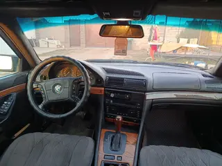 BMW 7 Series, 1998