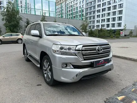 Toyota Land Cruiser 2018 года за 38 100 000 тг. в Астана