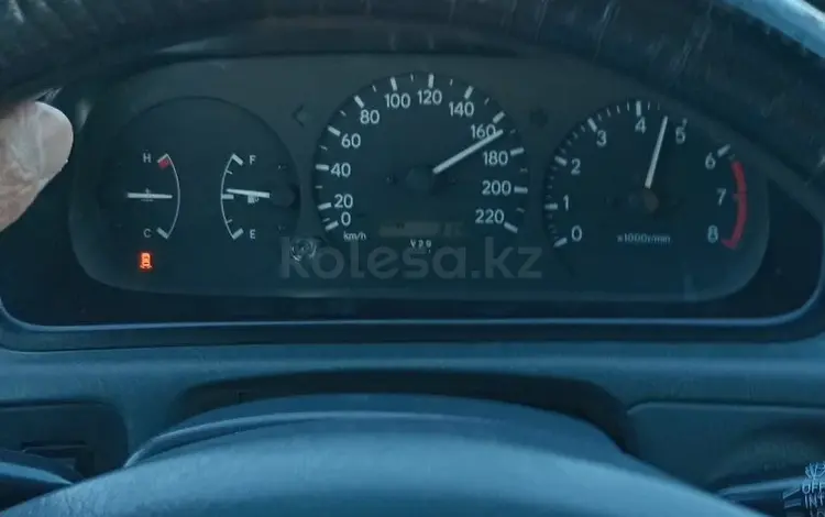 Toyota Camry 2000 годаfor2 600 000 тг. в Актау