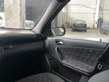 Mercedes-Benz C 200 2001 годаүшін2 900 000 тг. в Тараз – фото 4