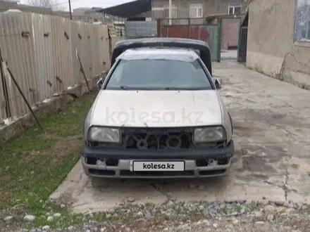 Volkswagen Vento 1993 года за 300 000 тг. в Шымкент