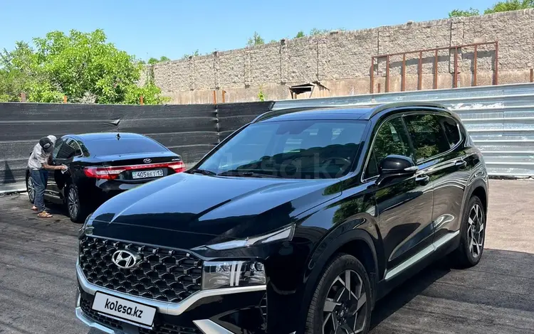 Hyundai Santa Fe 2023 года за 23 000 000 тг. в Алматы