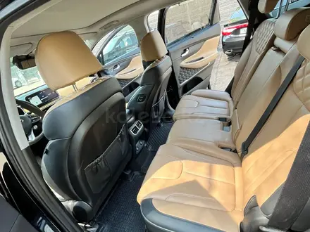 Hyundai Santa Fe 2023 года за 23 000 000 тг. в Алматы – фото 11