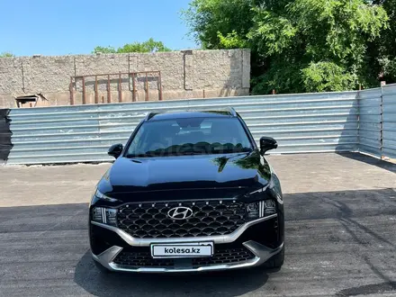 Hyundai Santa Fe 2023 года за 23 000 000 тг. в Алматы – фото 3