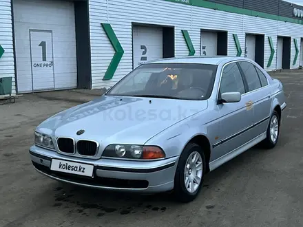 BMW 528 1998 года за 1 900 000 тг. в Актобе