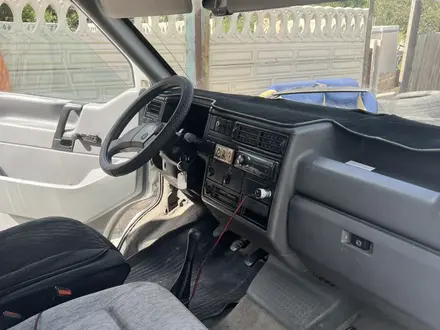 Volkswagen Caravelle 1991 года за 1 800 000 тг. в Караганда – фото 13