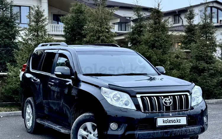 Toyota Land Cruiser Prado 2012 годаfor13 900 000 тг. в Астана