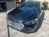 Hyundai Elantra 2018 года за 4 700 000 тг. в Атырау – фото 2