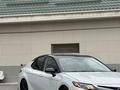 Toyota Camry 2021 годаfor14 800 000 тг. в Шымкент – фото 3