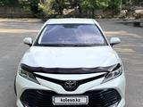 Toyota Camry 2018 года за 10 000 000 тг. в Алматы – фото 3