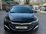Chevrolet Malibu 2020 года за 7 800 000 тг. в Алматы – фото 5