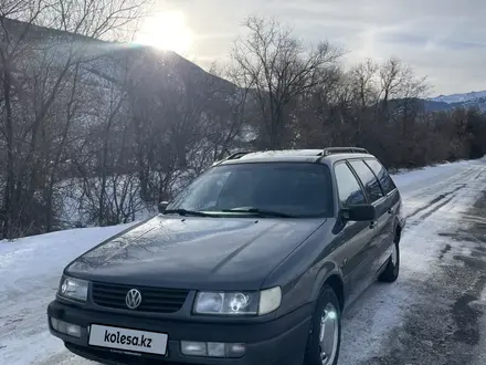 Volkswagen Passat 1994 года за 2 550 000 тг. в Алматы – фото 9