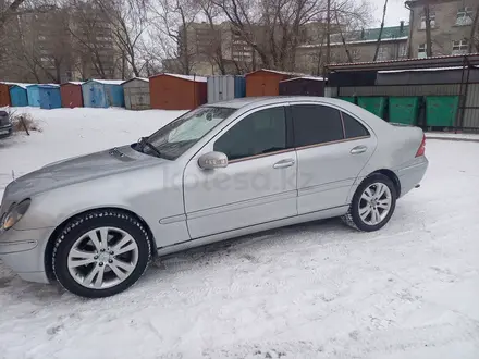 Mercedes-Benz C 240 2001 года за 2 700 000 тг. в Семей – фото 4