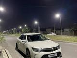 Toyota Camry 2017 года за 13 600 000 тг. в Шымкент – фото 4