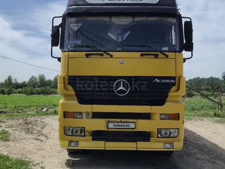 Mercedes-Benz  Actros 2001 года за 20 000 000 тг. в Шымкент