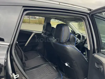 Toyota RAV4 2014 года за 7 000 000 тг. в Уральск – фото 24