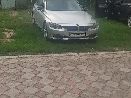 BMW 316 2013 года за 6 700 000 тг. в Алматы – фото 2