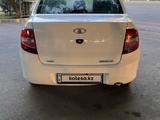 ВАЗ (Lada) Granta 2190 2015 года за 1 850 000 тг. в Атырау – фото 4